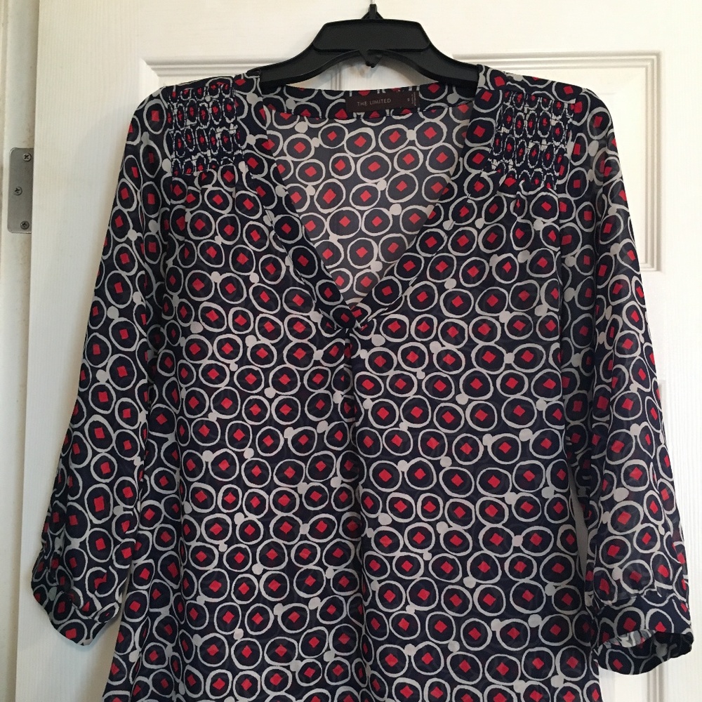 Cute blousey tunic top